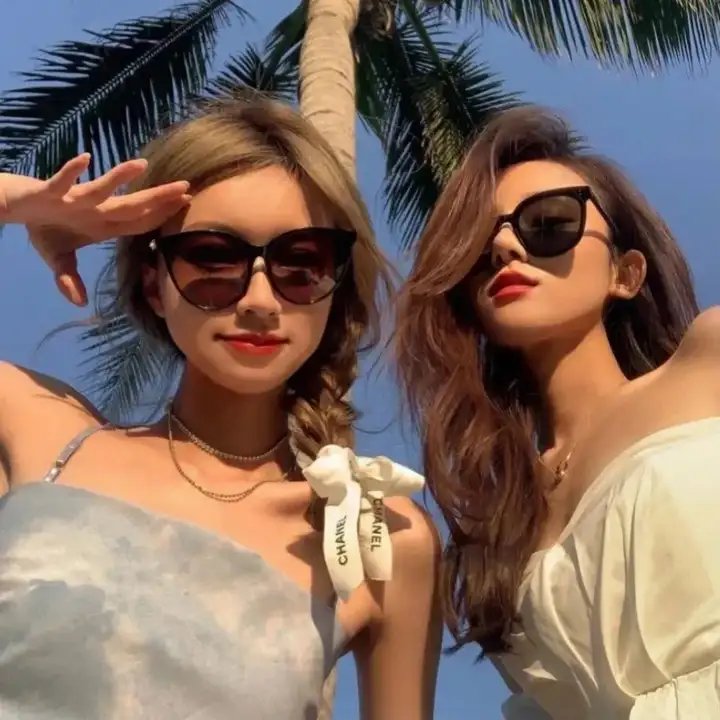 青春暗流封面